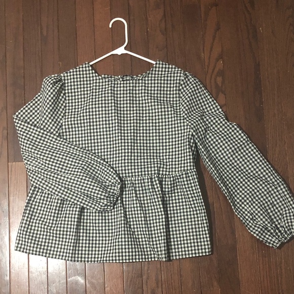 casly lamiit Tops - Black and White Gingham Ruffle Hem Top